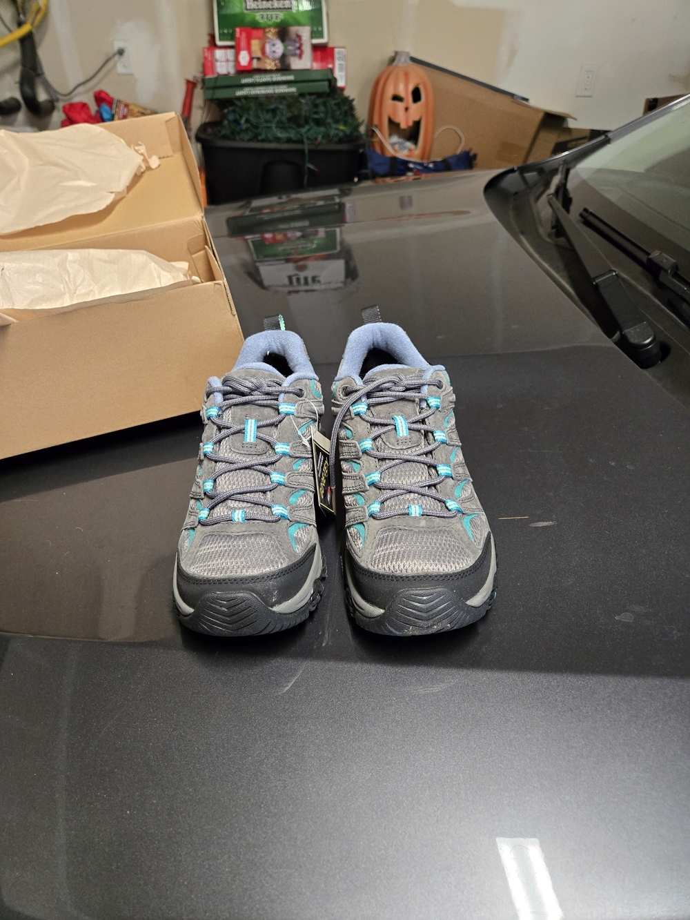 Brand New Women's Merrell Moab 3 GTX Hiking Shoes Size 10.5!!!!!!!!